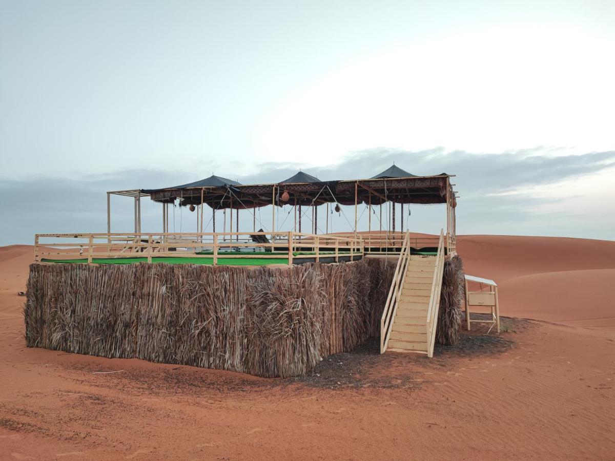 Oman Desert Private Camp Shāhiq Esterno foto