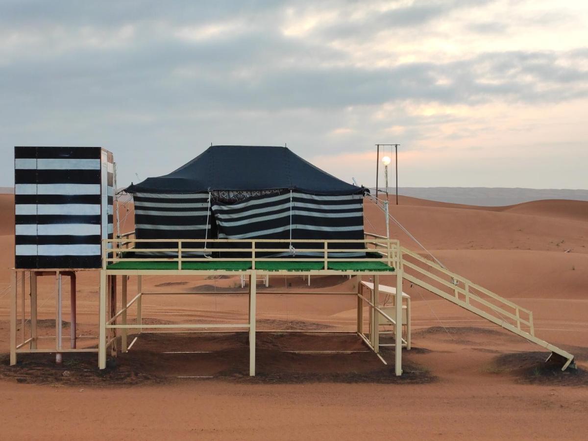 Oman Desert Private Camp Shāhiq Esterno foto